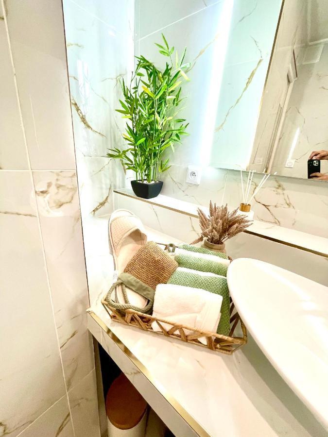 Spacious Loft, Duplex, Old Town, 3 Bedrooms - Easy Check-In Nizza Kültér fotó