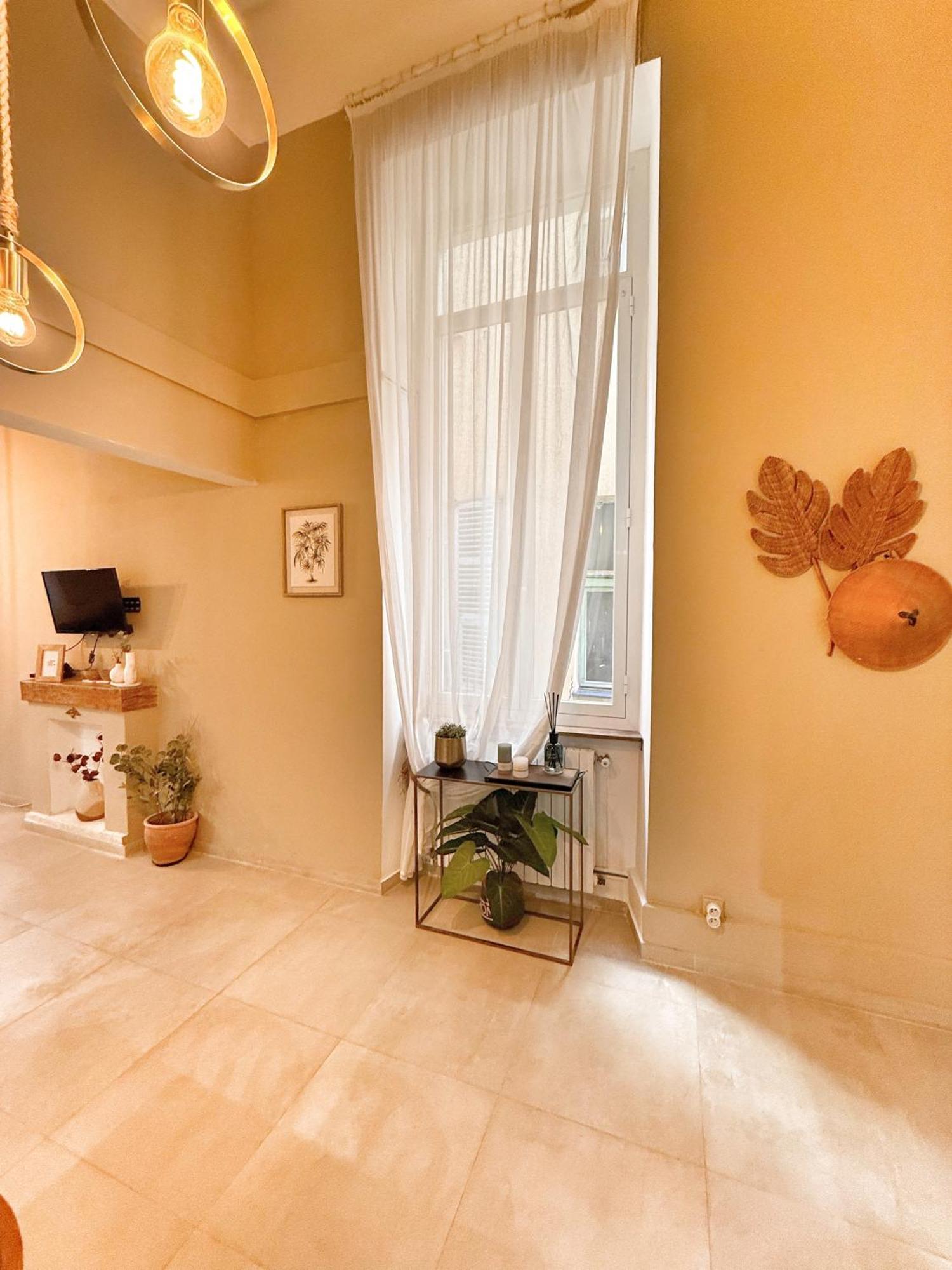 Spacious Loft, Duplex, Old Town, 3 Bedrooms - Easy Check-In Nizza Kültér fotó